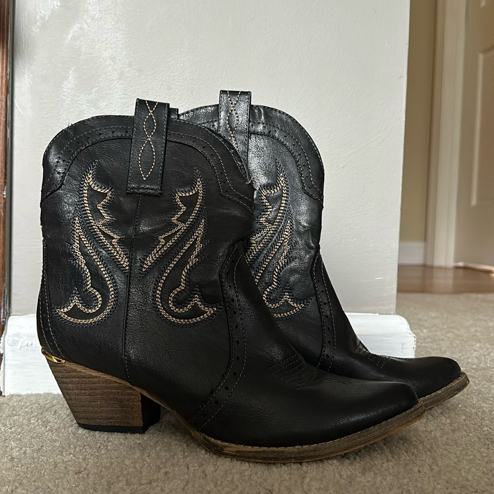 Very Volatile Cowgirl Boots
